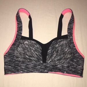 Lululemon TaTa tamer  32C